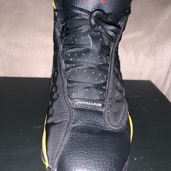 Air Jordan Retro 13s - Picture 3 of 6